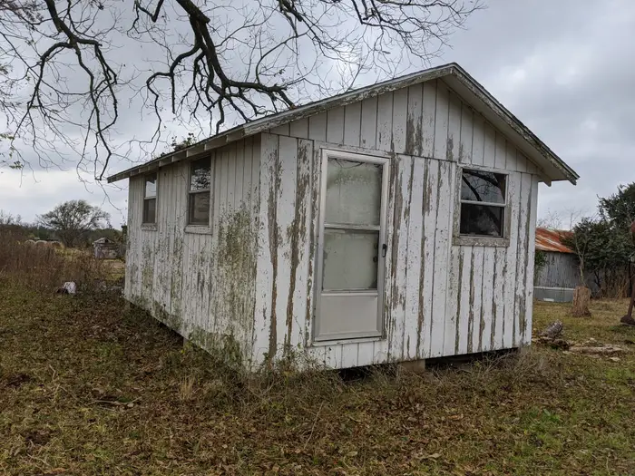 This Young Woman Lives in Old Shed – But Wait Until you see Inside!